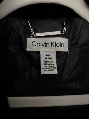 Calvin Klein Black Quilted Faux Fur Collar Vest Size M